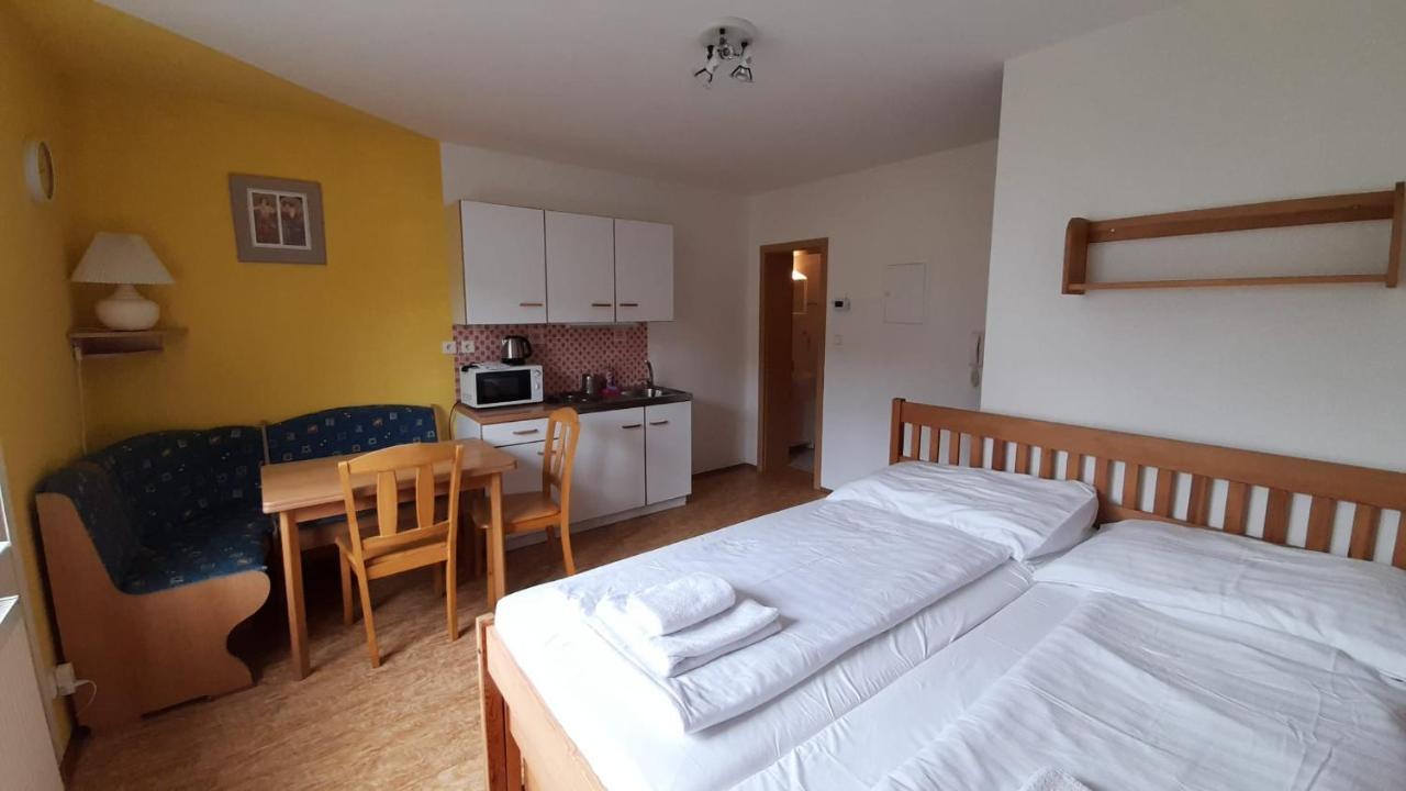 Apartman Klondajk 哈拉霍夫 外观 照片